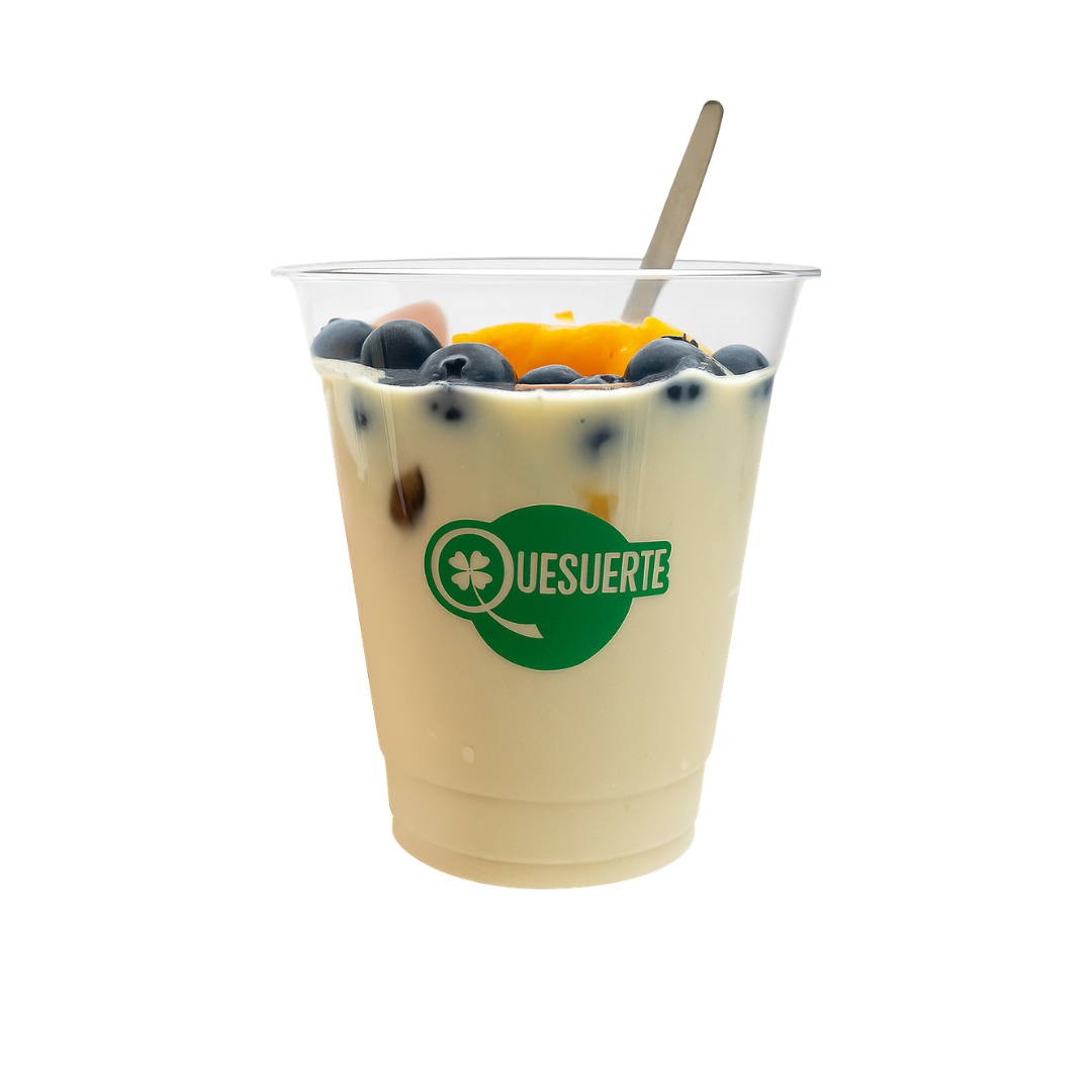 Parfait Quesuerte - yogurt griego, granola, mermelada y frutas frescas
